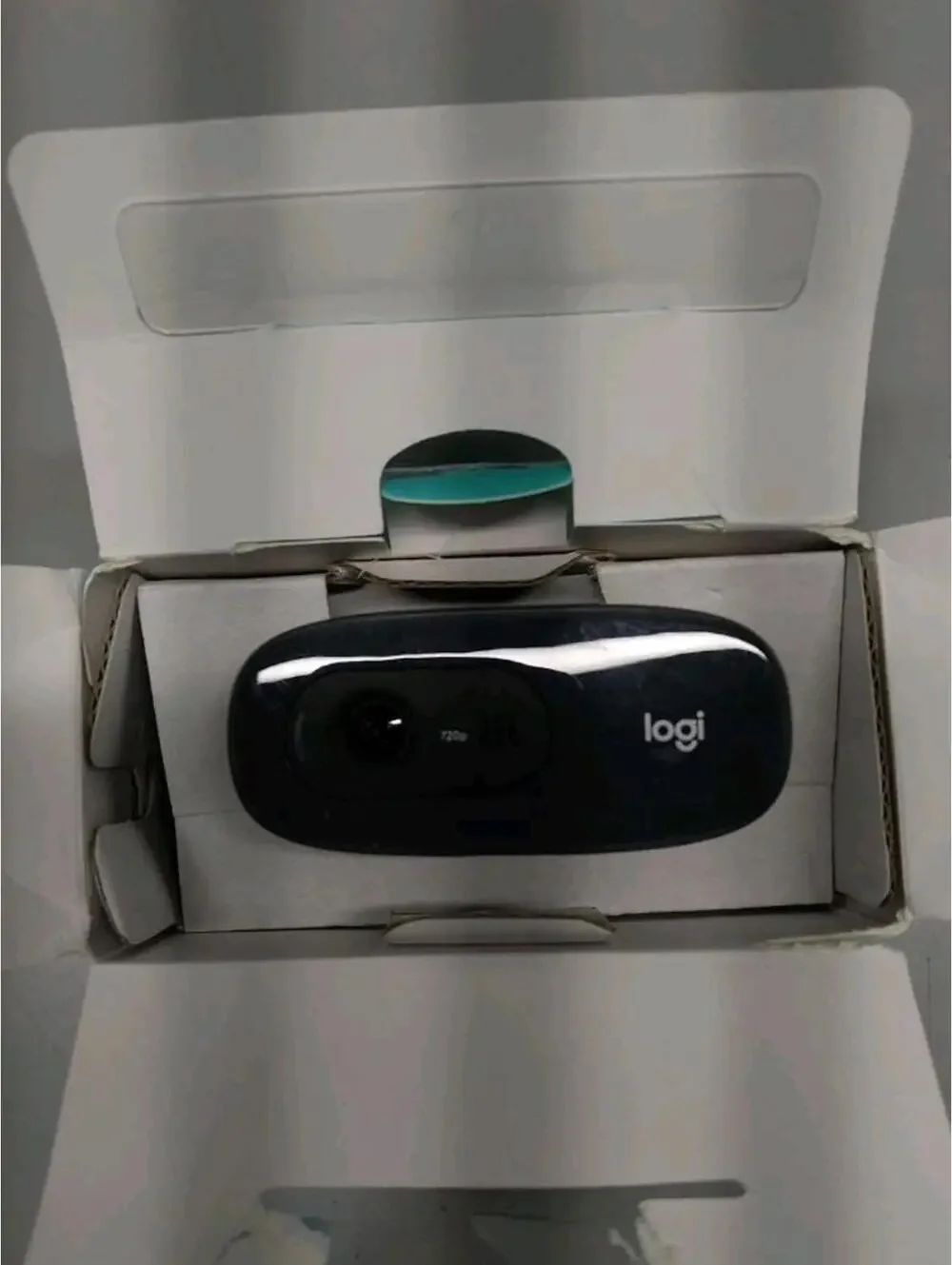 Logitech C270 Desktop Laptop Webcam HD 720p video calls w/Microphone